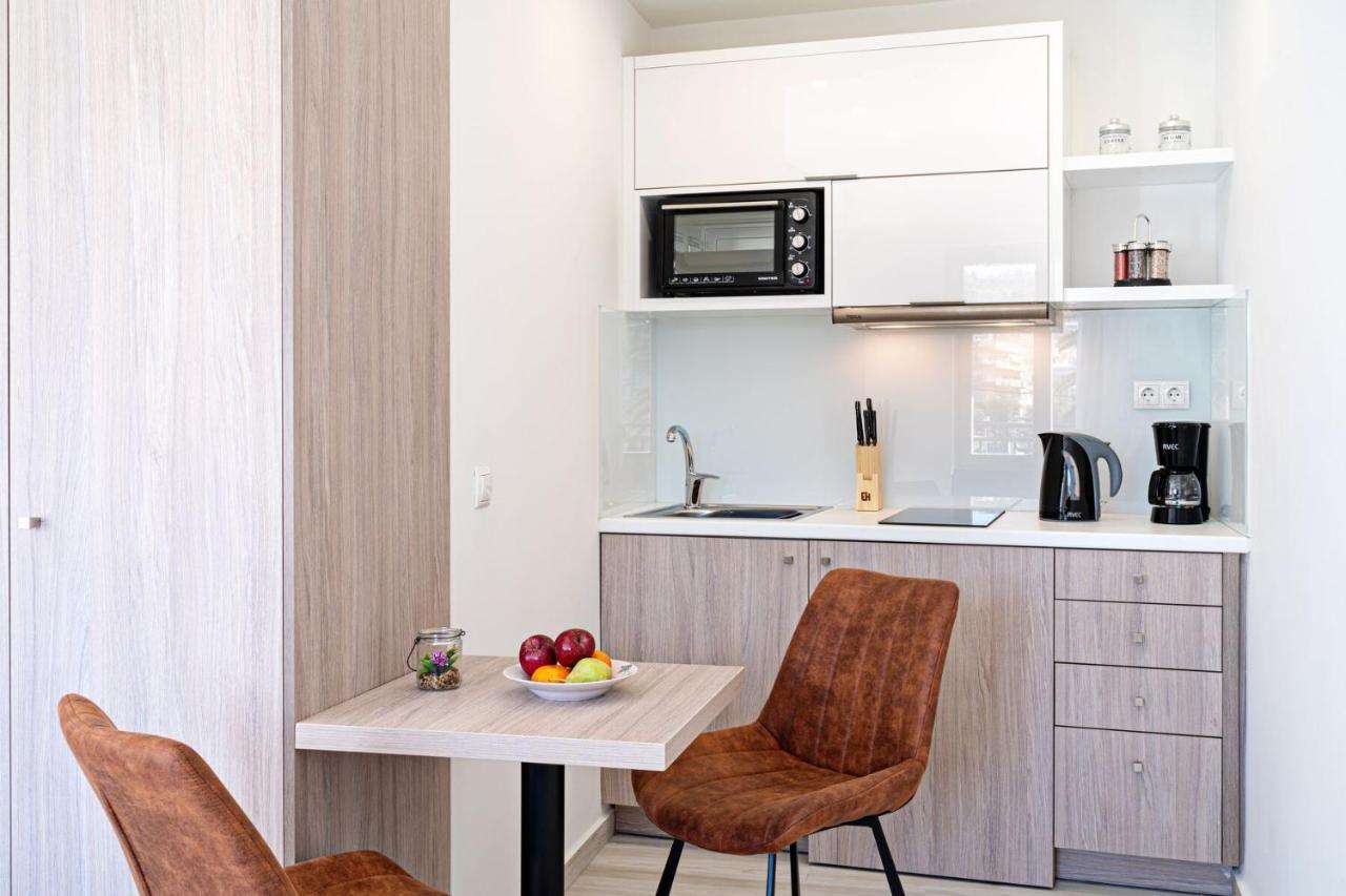 White&Gray Apartment 레팀노 외부 사진